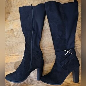 KELLY & KATIE - (Used) Dawsyn Wide Calf Boot (Used)